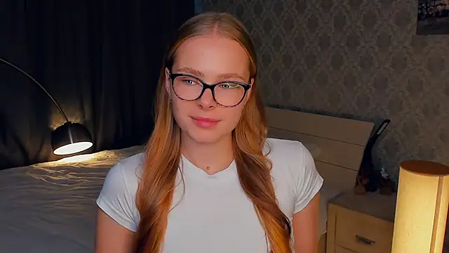 Snapshot of LibbyVenzeio chatting on 10-17-25, 07:22 LibbyVenzeio online show from 10-17-25, 07:22