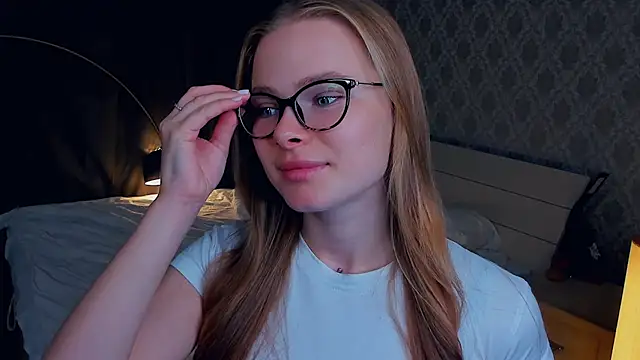 Snapshot of LibbyVenzeio chatting on 10-23-25, 07:07 LibbyVenzeio online show from 10-23-25, 07:07