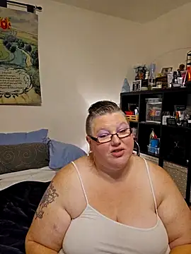 Snapshot of Budd_Bunney chatting on 10-14-25, 03:24 Budd Bunney online show from 10-14-25, 03:24