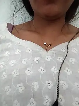 Snapshot of PEEHU-50 chatting on 04-27-26, 02:09 PEEHU-50 online show from 04-27-26, 02:09