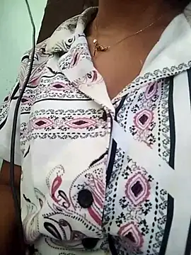 Snapshot of PEEHU-50 chatting on 04-28-26, 01:48 PEEHU-50 online show from 04-28-26, 01:48