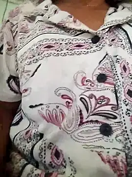 Snapshot of PEEHU-50 chatting on 04-28-26, 02:49 PEEHU-50 online show from 04-28-26, 02:49