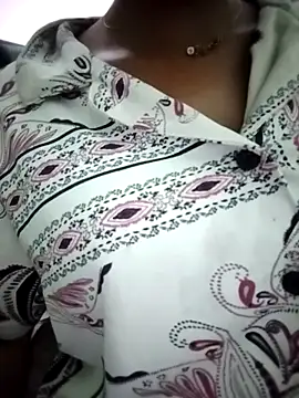 Snapshot of PEEHU-50 chatting on 04-29-26, 03:05 PEEHU-50 online show from 04-29-26, 03:05
