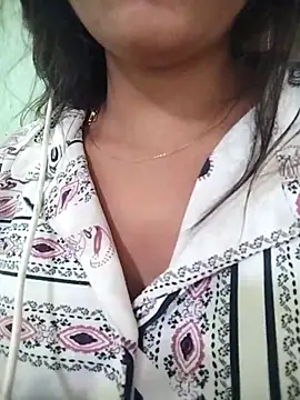 Snapshot of PEEHU-50 chatting on 05-01-26, 01:54 PEEHU-50 online show from 05-01-26, 01:54