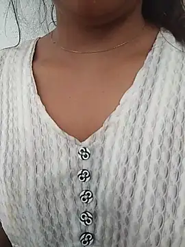 Snapshot of PEEHU-50 chatting on 06-01-26, 02:57 PEEHU-50 online show from 06-01-26, 02:57