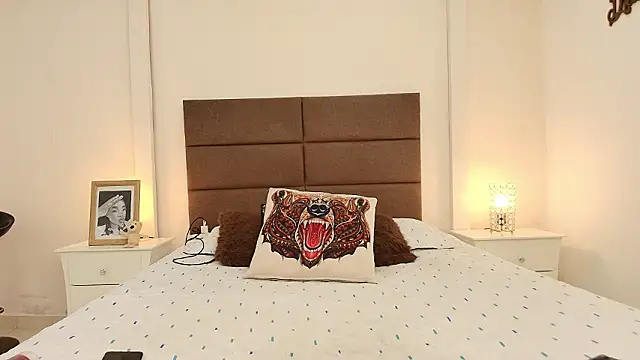 NatashaTaylor online show from 02-02-26, 03:33