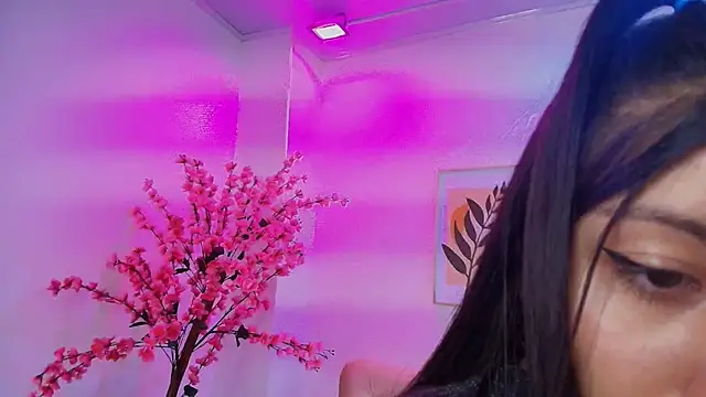 Gabriela milani online show from 10-08-25, 11:30