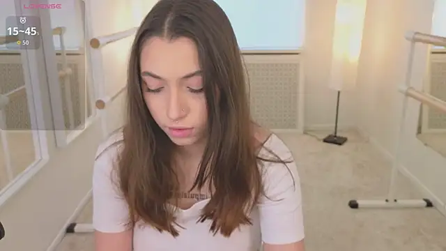 Snapshot of slow_flower chatting on 10-17-25, 12:08 slow flower online show from 10-17-25, 12:08