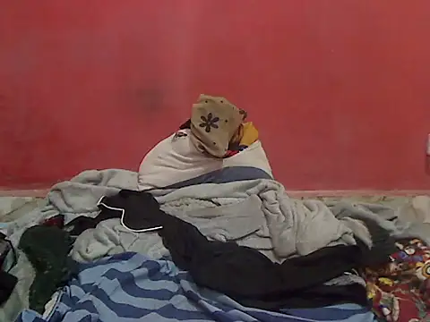 Snapshot of RoseNaya chatting on 11-04-25, 03:16 RoseNaya online show from 11-04-25, 03:16