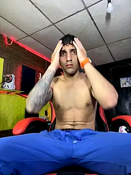 Snapshot of alessandro290 chatting on 10-01-25, 09:54 alessandro290 online show from 10-01-25, 09:54