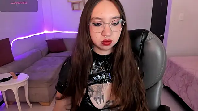 Snapshot of Scarlett__Cooper__ chatting on 11-15-25, 12:34 Scarlett Cooper online show from 11-15-25, 12:34