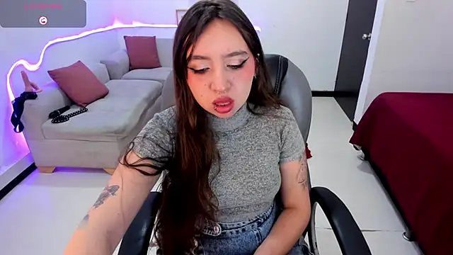 Scarlett  Cooper   online show from 11-28-25, 01:14