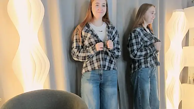 Snapshot of BobbieStenstrom chatting on 10-03-25, 08:55 BobbieStenstrom online show from 10-03-25, 08:55