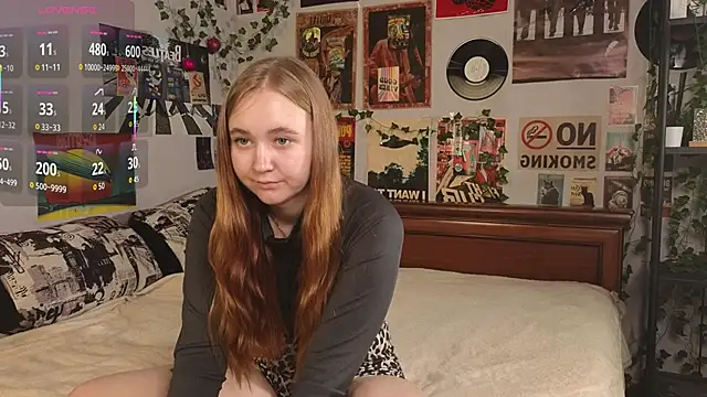 Snapshot of BobbieStenstrom chatting on 10-25-25, 08:00 BobbieStenstrom online show from 10-25-25, 08:00