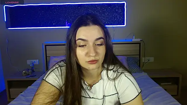 Snapshot of cutieblush chatting on 10-05-25, 08:51 cutieblush online show from 10-05-25, 08:51