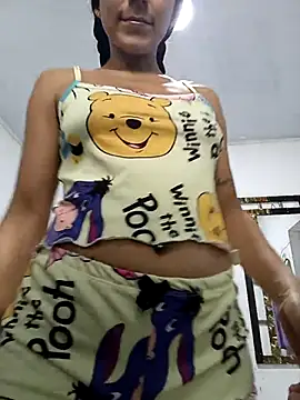 Lucyfoox online show from 10-20-25, 01:33