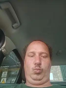 Snapshot of macKnd chatting on 10-07-25, 01:30 macKnd online show from 10-07-25, 01:30