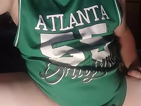 Snapshot of macKnd chatting on 10-30-25, 06:41 macKnd online show from 10-30-25, 06:41