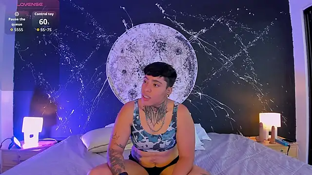 Snapshot of JoaoAndLexy chatting on 10-27-25, 12:42 JoaoAndLexy online show from 10-27-25, 12:42