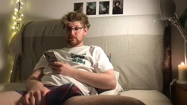 Angus80085 online show from 11-13-25, 09:36