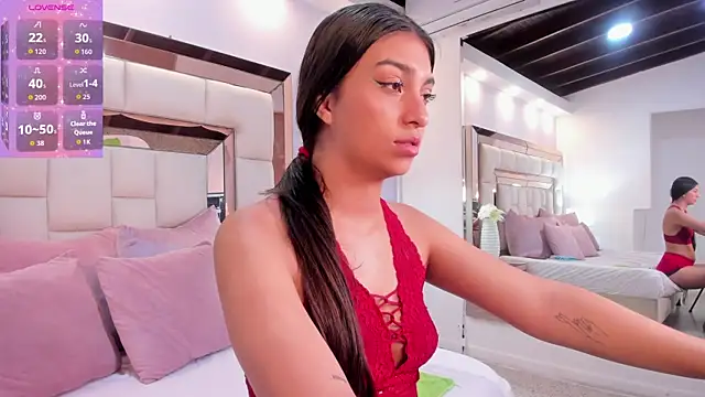 Snapshot of karolgaviriaa chatting on 10-06-25, 11:51 karolgaviriaa online show from 10-06-25, 11:51