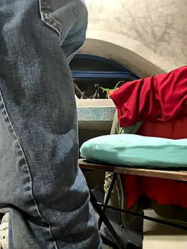 HenryLee1983-cums online show from 10-06-25, 03:20