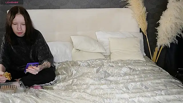 Snapshot of soft_sofi_ chatting on 10-12-25, 08:52 soft sofi online show from 10-12-25, 08:52