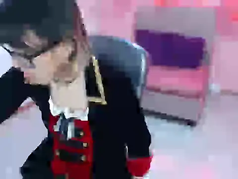 cristal hills 19 online show from 10-31-25, 06:42