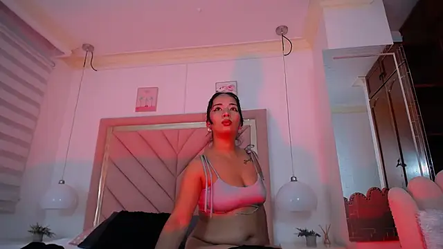 Amara Martell online show from 10-18-25, 03:20