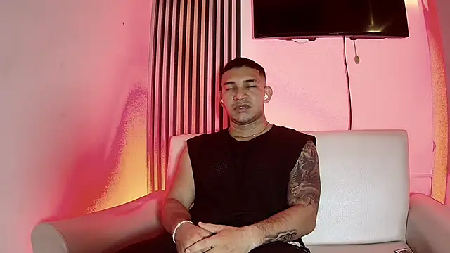 Snapshot of venedic_bull chatting on 11-07-25, 03:17 venedic bull online show from 11-07-25, 03:17