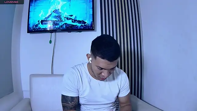 venedic bull online show from 11-25-25, 04:23