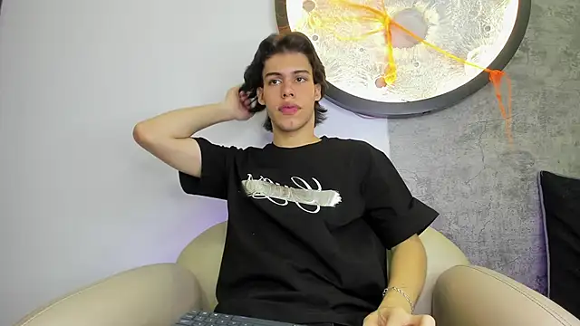 Lucian grey online show from 10-19-25, 03:51