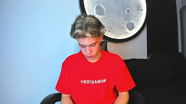 Lucian grey online show from 11-10-25, 05:06