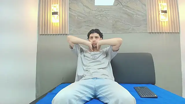 Snapshot of ISRAEL_GRAY chatting on 10-06-25, 07:22 ISRAEL GRAY online show from 10-06-25, 07:22