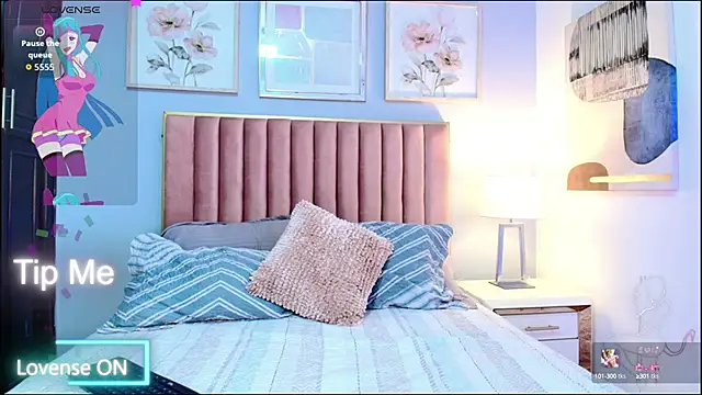 Snapshot of ElektraBlue chatting on 10-02-25, 04:19 ElektraBlue online show from 10-02-25, 04:19