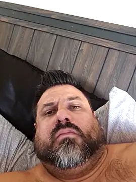 Snapshot of Roddog18 chatting on 09-30-25, 08:25 Roddog18 online show from 09-30-25, 08:25