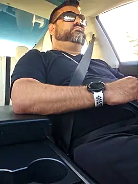 Snapshot of Roddog18 chatting on 11-04-25, 11:59 Roddog18 online show from 11-04-25, 11:59