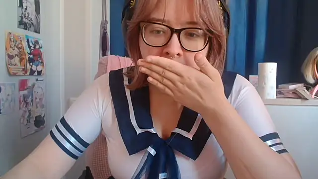 LolaWEI online show from 11-16-25, 07:36