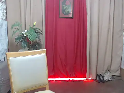 Snapshot of sweet_yummy69 chatting on 10-27-25, 10:47 sweet yummy69 online show from 10-27-25, 10:47