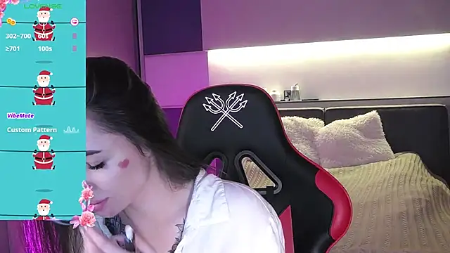 AlmaryKim online show from 12-25-24, 07:34