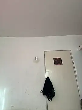 Snapshot of Brianna_bunny05 chatting on 10-10-25, 09:25 Brianna bunny05 online show from 10-10-25, 09:25