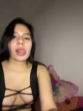 Snapshot of Brianna_bunny05 chatting on 04-16-26, 04:13 Brianna bunny05 online show from 04-16-26, 04:13