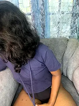 Snapshot of SukiyamaAsia chatting on 10-14-25, 06:03 SukiyamaAsia online show from 10-14-25, 06:03