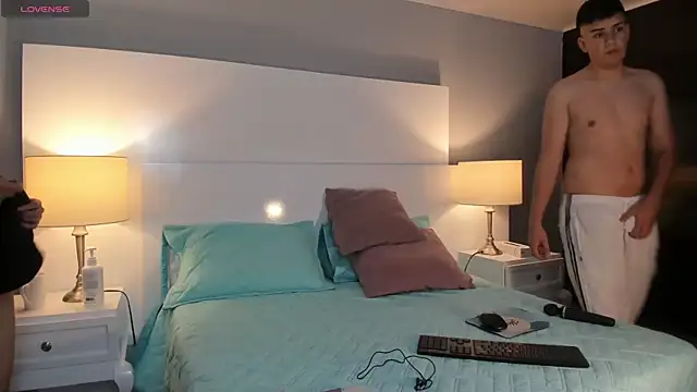 Dylan Katte online show from 11-19-25, 01:05