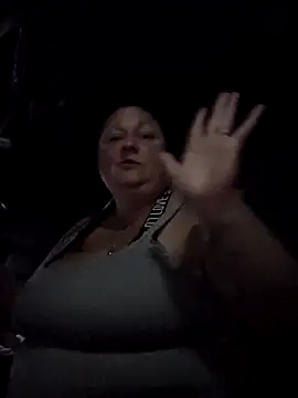 FroggyMama420 online show from 10-05-25, 02:32