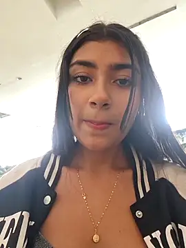 Snapshot of Sweed-virgin-pussy chatting on 03-26-26, 06:02 Sweed-virgin-pussy online show from 03-26-26, 06:02