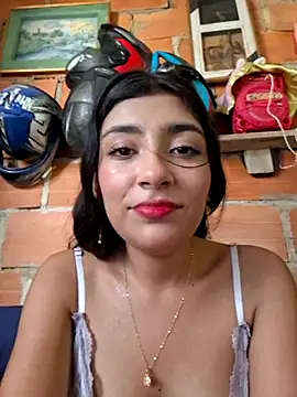 Snapshot of Sweed-virgin-pussy chatting on 07-30-26, 05:56 Sweed-virgin-pussy online show from 07-30-26, 05:56