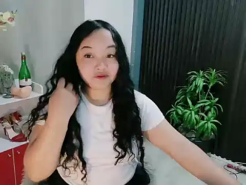 UrFavouriteCravings online show from 01-14-26, 03:50