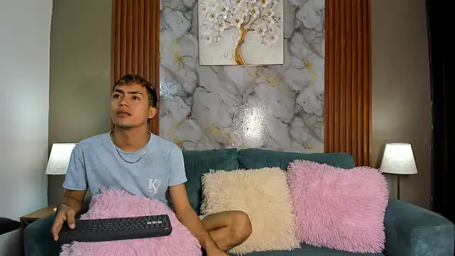 VERY HOT GUYS online show from 03-02-26, 01:18