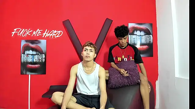 VERY HOT GUYS online show from 04-02-26, 07:22